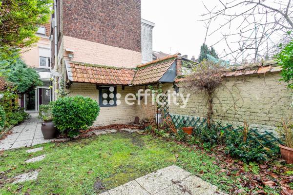 Maison 8 pièces - 177 m² Exclusivité efficity