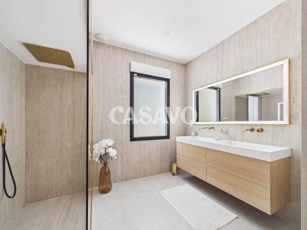 Vente Maison 5 pièces de 152m² - 33850 Léognan