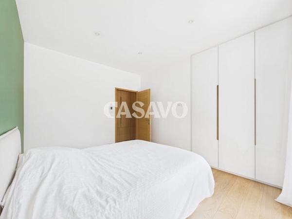Vente Maison 5 pièces de 152m² - 33850 Léognan