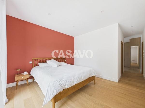 Vente Maison 5 pièces de 152m² - 33850 Léognan