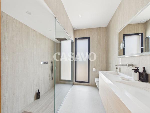 Vente Maison 5 pièces de 152m² - 33850 Léognan
