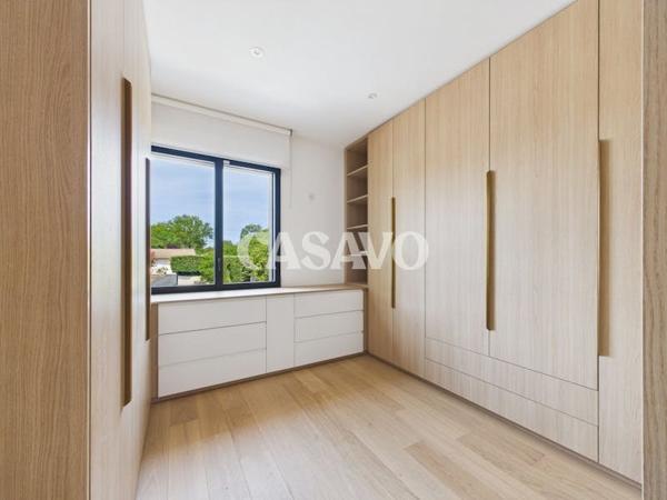 Vente Maison 5 pièces de 152m² - 33850 Léognan