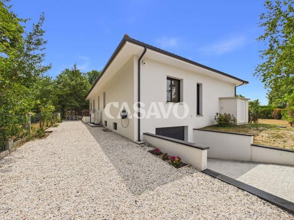 Vente Maison 5 pièces de 152m² - 33850 Léognan