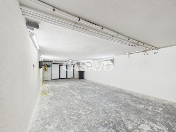 Vente Maison 5 pièces de 152m² - 33850 Léognan