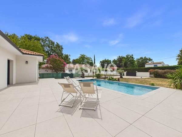 Vente Maison 5 pièces de 152m² - 33850 Léognan