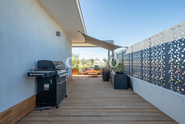 Vente Appartement 5 pièces de 145m² - 13510 Éguilles