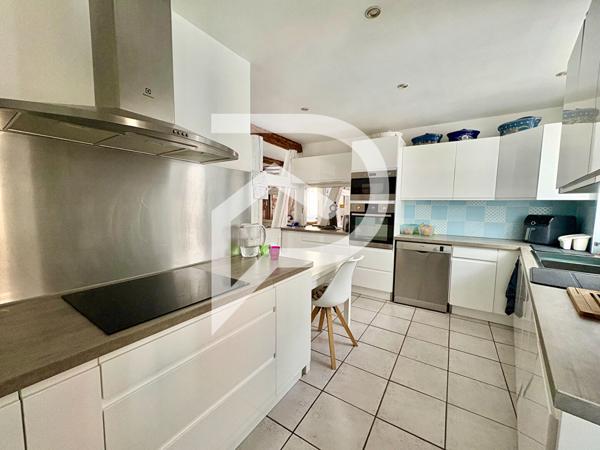 Immeuble 6 pièces 189.54 m2