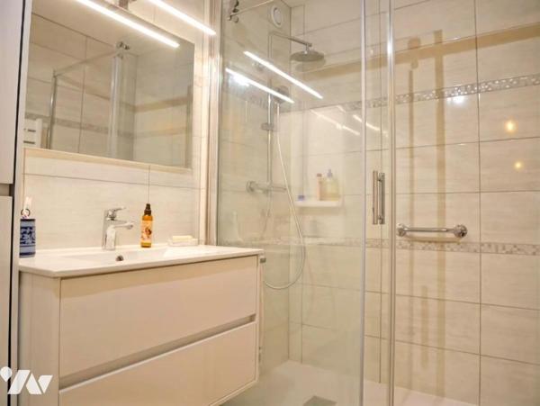 MONTPELLIER, Quartier Estanove, Appartement 85 m², 3 pièces, terrasse, garage, 5ème étage, ascenseur