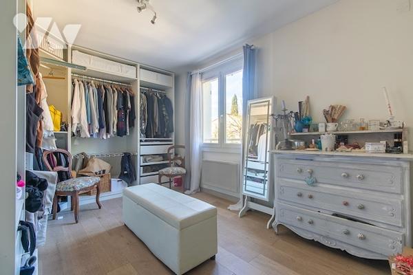 Charmante maison lumineuse avec jardin sans vis-à-vis, 3 chambres, garage proche commerces et écoles