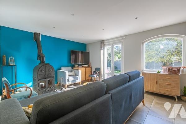 Charmante maison lumineuse avec jardin sans vis-à-vis, 3 chambres, garage proche commerces et écoles