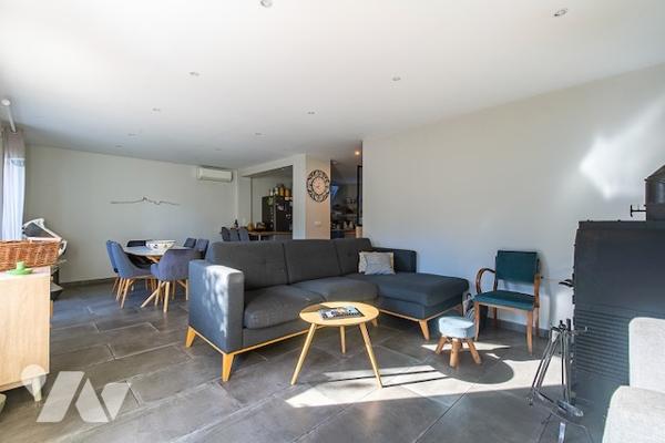 Charmante maison lumineuse avec jardin sans vis-à-vis, 3 chambres, garage proche commerces et écoles