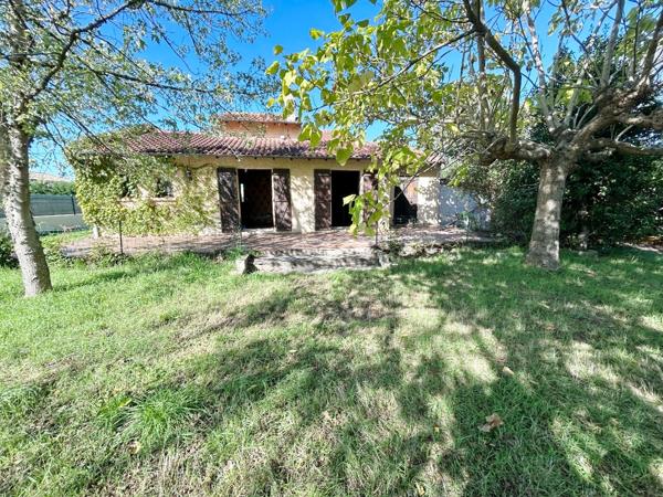 Maison Daux 5 pièce(s) 100 m2 sur 1500 m² de terrain constructible.