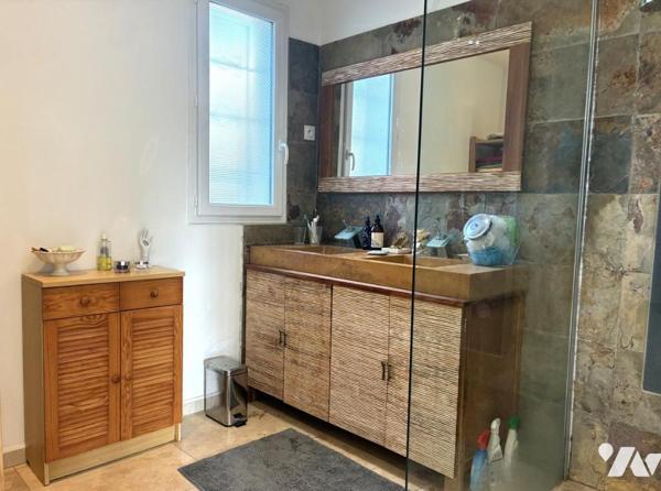 VILLA TYPE 4 AVEC GRAND CELLIER, TERRASSE ET TERRAIN SAINT-MAXIMIN