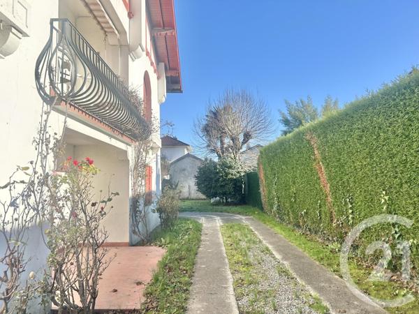 Maison à vendre  6 pièces - 215 m2 PAU - 64