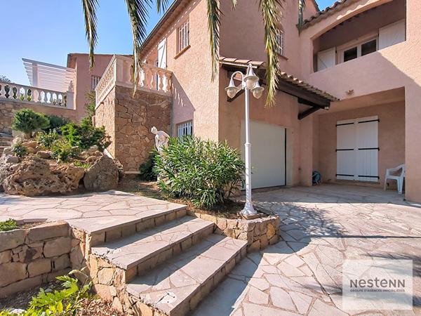 Saint-Aygulf vue mer 4 chambres piscine Garage