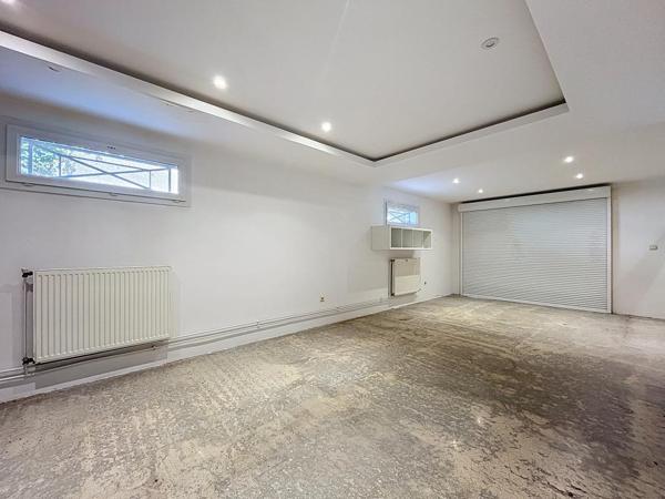 MAISON CLIMATISEE AVEC PISCINE ET JACUZZI- 150 m2 – EXTERIEUR 1300 m2 – 69330 MEYZIEU SECTEUR DU GRAND LARGE
