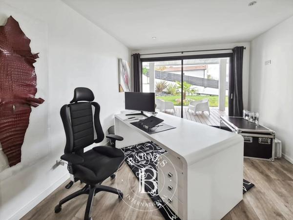 Veyre-Monton, Maison 5 Chambres -  241 m² à vendre