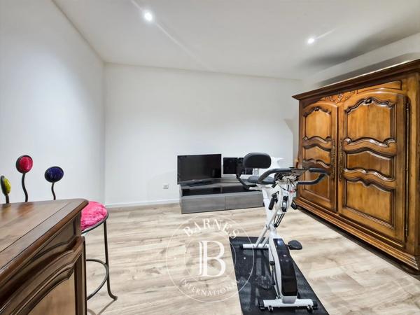 Veyre-Monton, Maison 5 Chambres -  241 m² à vendre