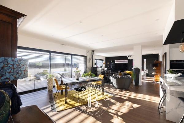 Veyre-Monton, Maison 5 Chambres -  241 m² à vendre