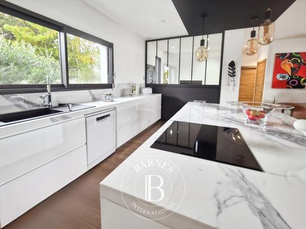 Veyre-Monton, Maison 5 Chambres -  241 m² à vendre