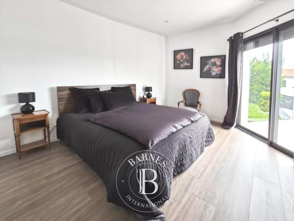 Veyre-Monton, Maison 5 Chambres -  241 m² à vendre
