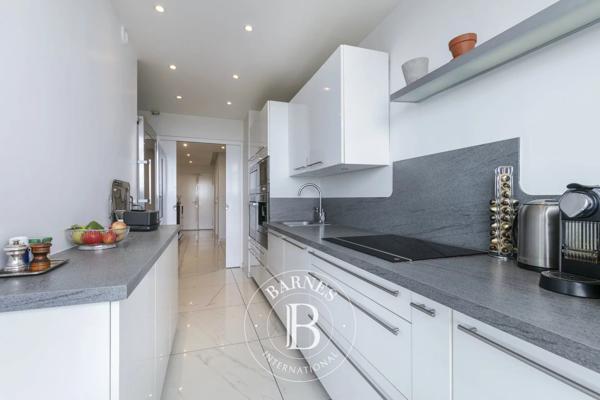 Puteaux, Appartement 3 Chambres -  143 m² à vendre