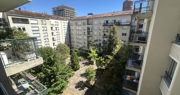 LYON 6E: STUDIO REFAIT A NEUF AC POSS. GARAGE