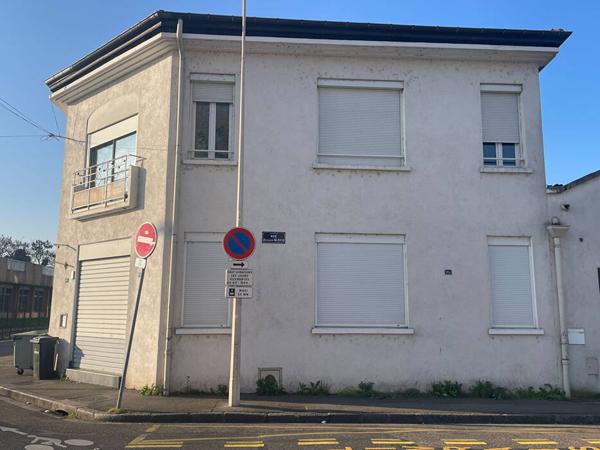 Immeuble - 1 010 m²
