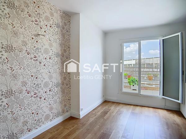 CENTRE-VILLE - 3 PIECES AVEC 65 m² D’EXTÉRIEURS