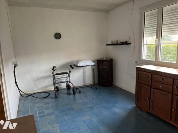 5 minutes d'Hesdin, Maison 3 chambres avec jardin et garage/dépendances.