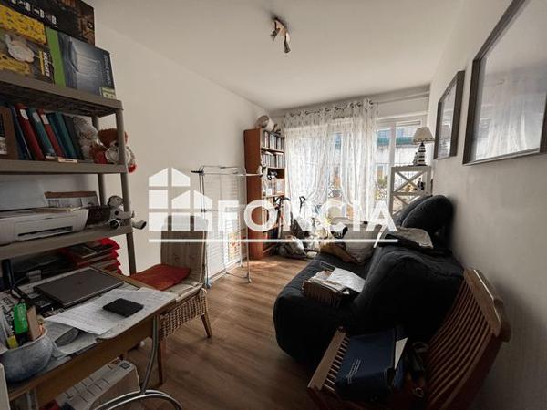 Location Appartement 3 pièces 62.1 m² - 64 RUE DANIEL MAYER Tours 37100