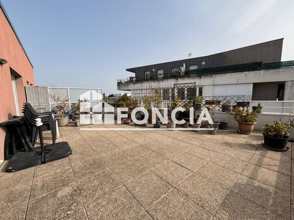 Location Appartement 3 pièces 62.1 m² - 64 RUE DANIEL MAYER Tours 37100