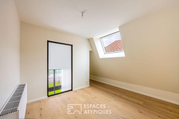 Loft contemporain en duplex et sa terrasse dans une ancienne friche industrielle