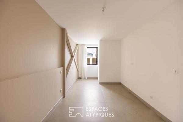 Loft contemporain en duplex et sa terrasse dans une ancienne friche industrielle