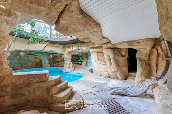 « L’Inattendue » aux portes du Vexin: Une maison spectaculaire et sa piscine intérieure.