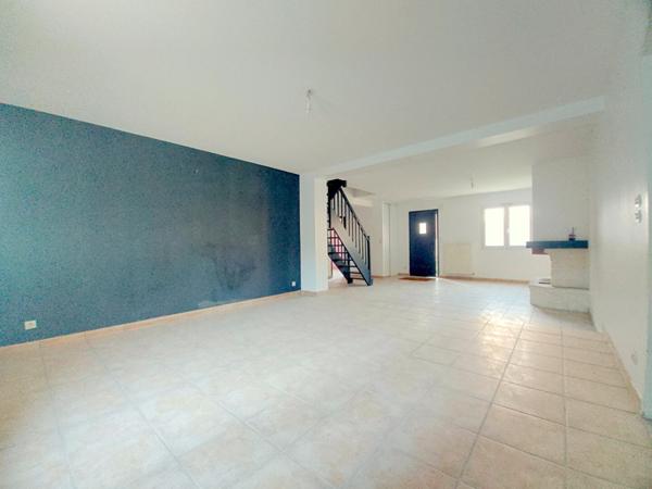 Maison spacieuse à vendre à Le Loroux-Bottereau - 5 chambres, jardin et garage