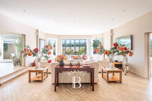 Chambourcy, Maison 5 Chambres -  264 m² à vendre
