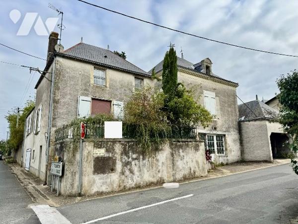 Propriété atypique, 3 suites parentales à différents niveau. Terrain clos sur 1000m²