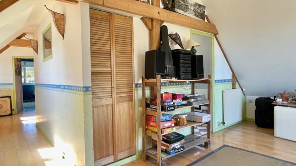 Maison
                                                                                                                                                                                                                                                                                                                        10 pièce(s)                                                                                                                                                                                                          6 chambre(s)                                                                                                                                                                                                          184  m²