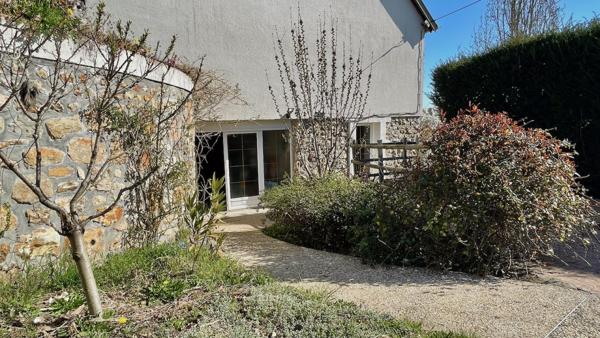 Maison
                                                                                                                                                                                                                                                                                                                        10 pièce(s)                                                                                                                                                                                                          6 chambre(s)                                                                                                                                                                                                          184  m²