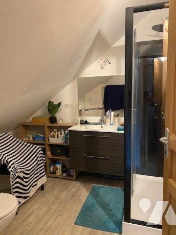 A Vendre à Lannion (22300) en Côtes-d'Armor (22), un pavillon de plain-pied + étage d'une surfa...