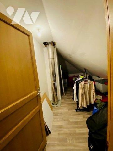 A Vendre à Lannion (22300) en Côtes-d'Armor (22), un pavillon de plain-pied + étage d'une surfa...