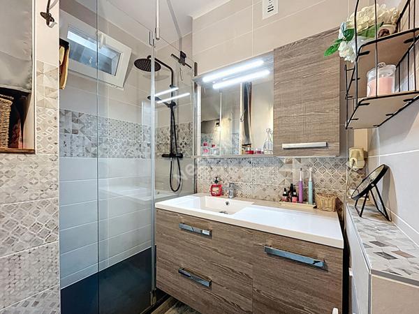 EXCLUSIVITE / NANTES ROND POINT DE VANNES Appartement T5 92m² / 3 CHAMBRES / ASCENSEUR