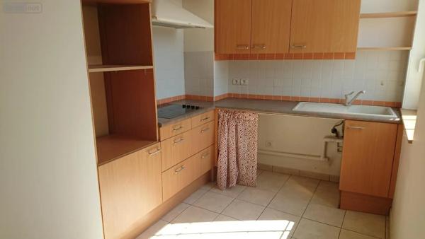 Location - Appartement Reims 51100 4 pièces 68 m 2