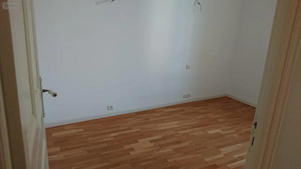 Location - Appartement Reims 51100 4 pièces 68 m 2