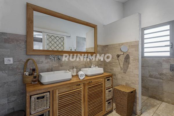 Villa vue mer Les Trois Bassins Littoral