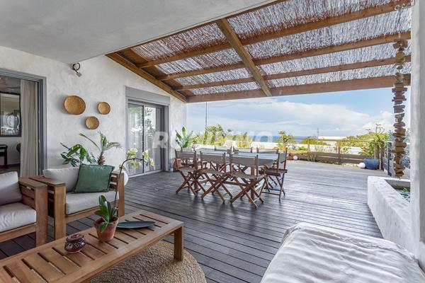 Villa vue mer Les Trois Bassins Littoral