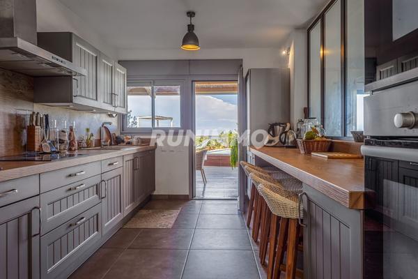 Villa vue mer Les Trois Bassins Littoral