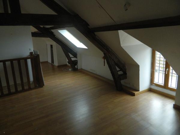 Investissement à Neuilly Saint-Front- Ensemble immobilier 221 m²