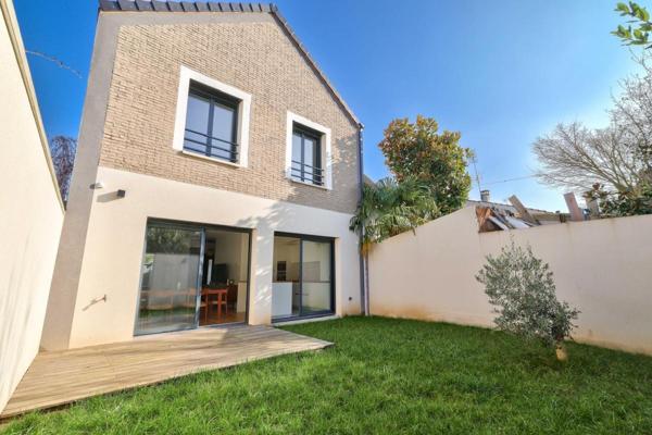 Maison Villejuif 95  m2